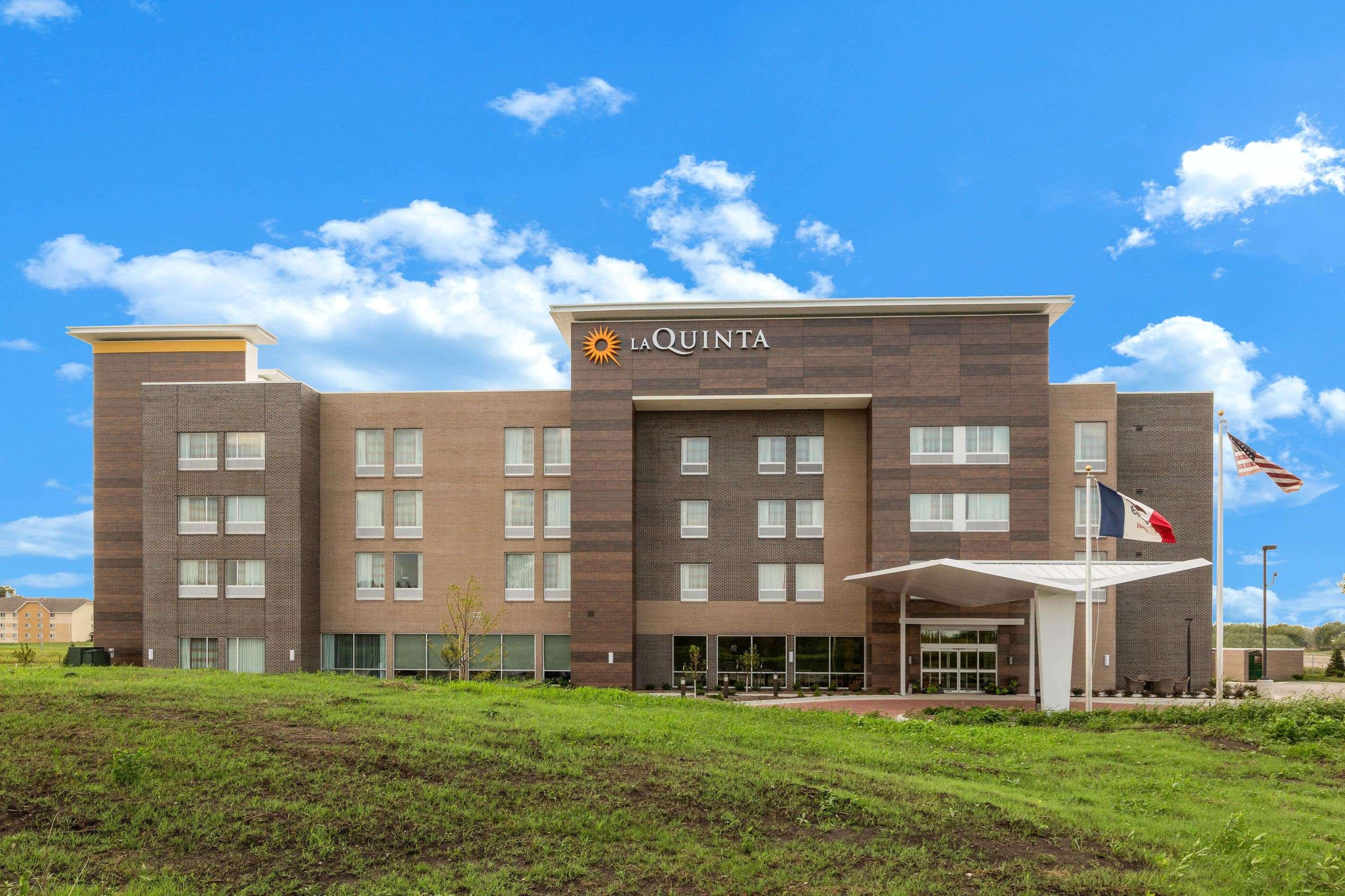 La Quinta By Wyndham Altoona Des Moines Exterior foto